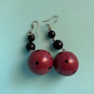 🛍️ Carolina Gamecock Earrings